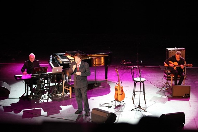 Bernard Sauvat Au Casino Du Liban
